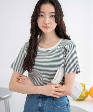 ホワイト系ボーダー　モデル:163cm M着用