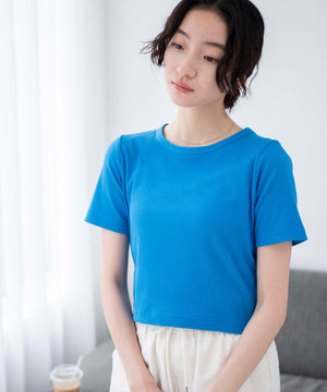 ブルー　モデル:163cm M着用