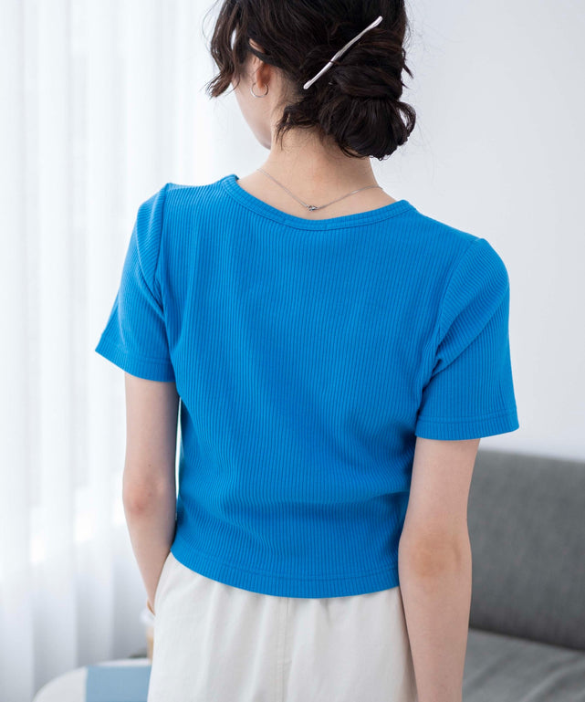 ブルー　モデル:163cm M着用