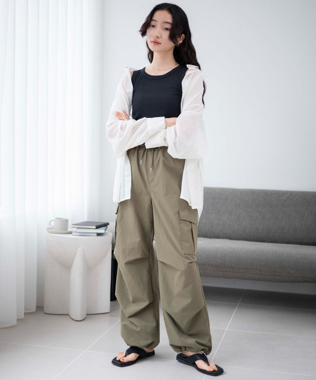 ブラック 　モデル:163cm F着用