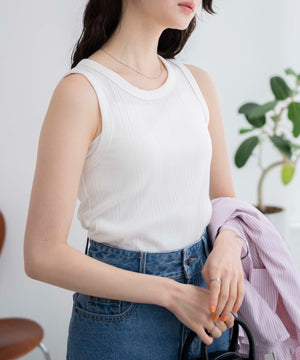 ホワイト 　モデル:163cm F着用