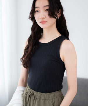 ブラック 　モデル:163cm F着用