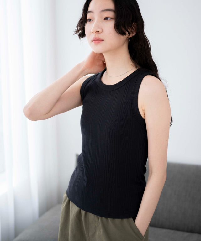 ブラック 　モデル:163cm F着用