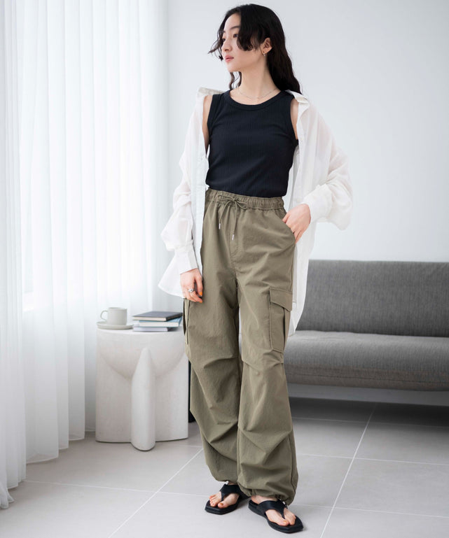 ブラック 　モデル:163cm F着用