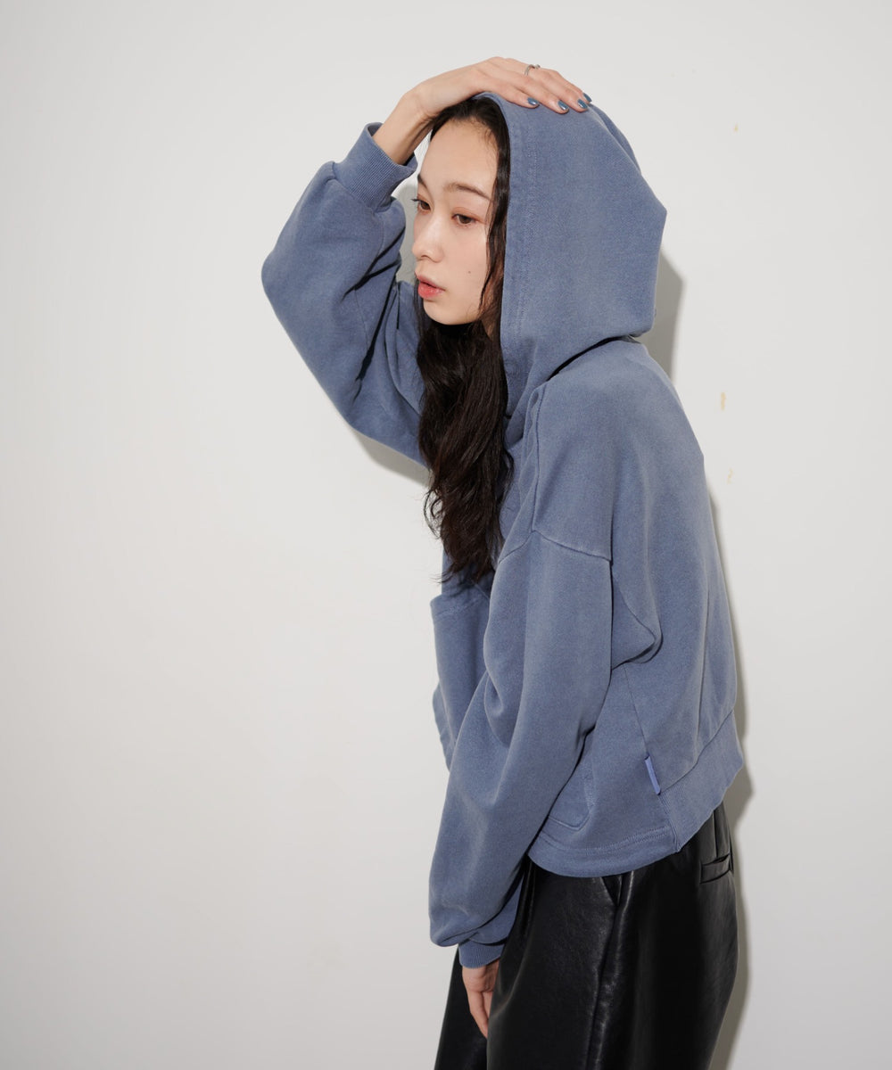 ブルー  モデル:161cm F着用