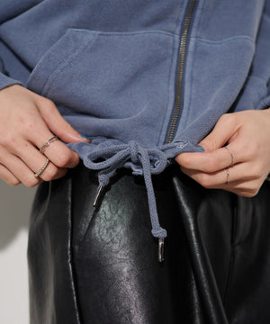 ブルー  モデル:161cm F着用