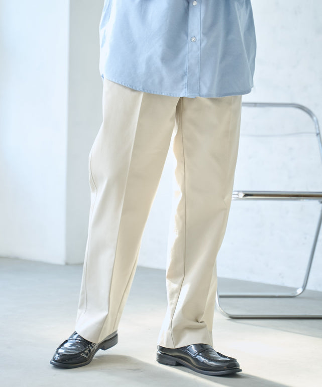 ベージュ モデル：175cm L着用