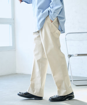 ベージュ モデル：175cm L着用