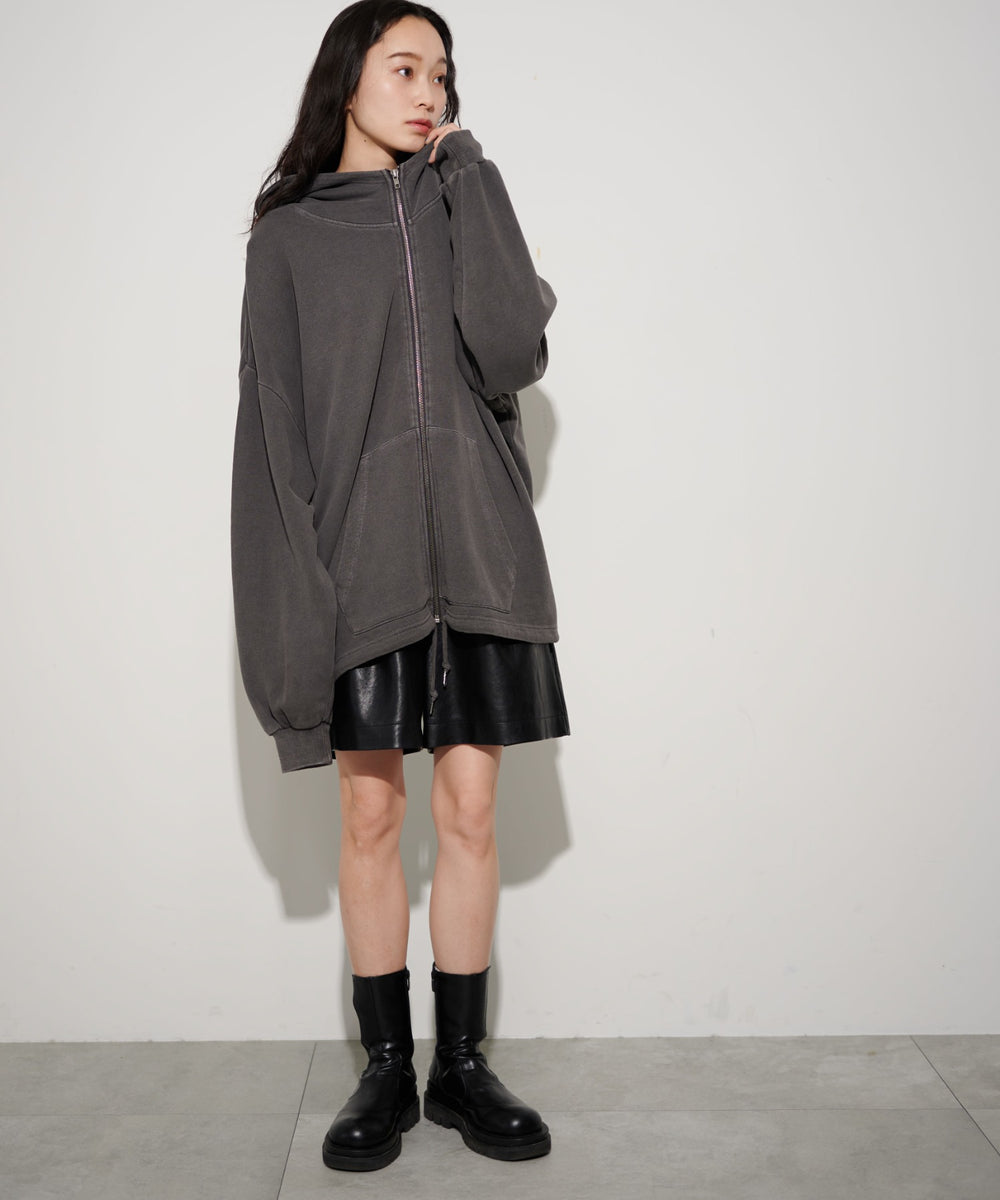 ブラックスミクロ モデル：161cm L着用