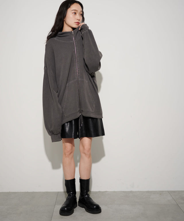 ブラックスミクロ モデル：161cm L着用