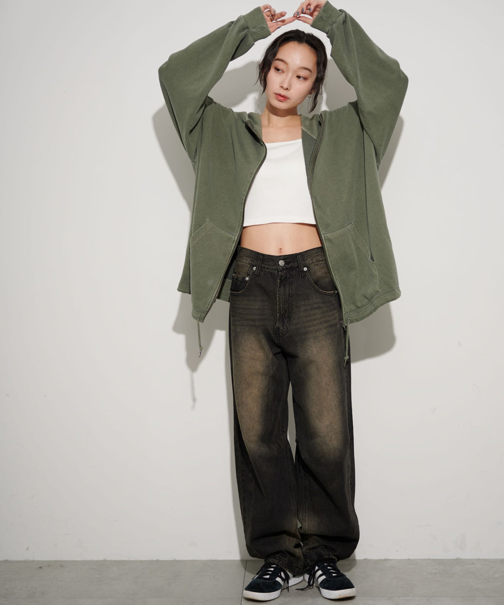 カーキ モデル：161cm L着用