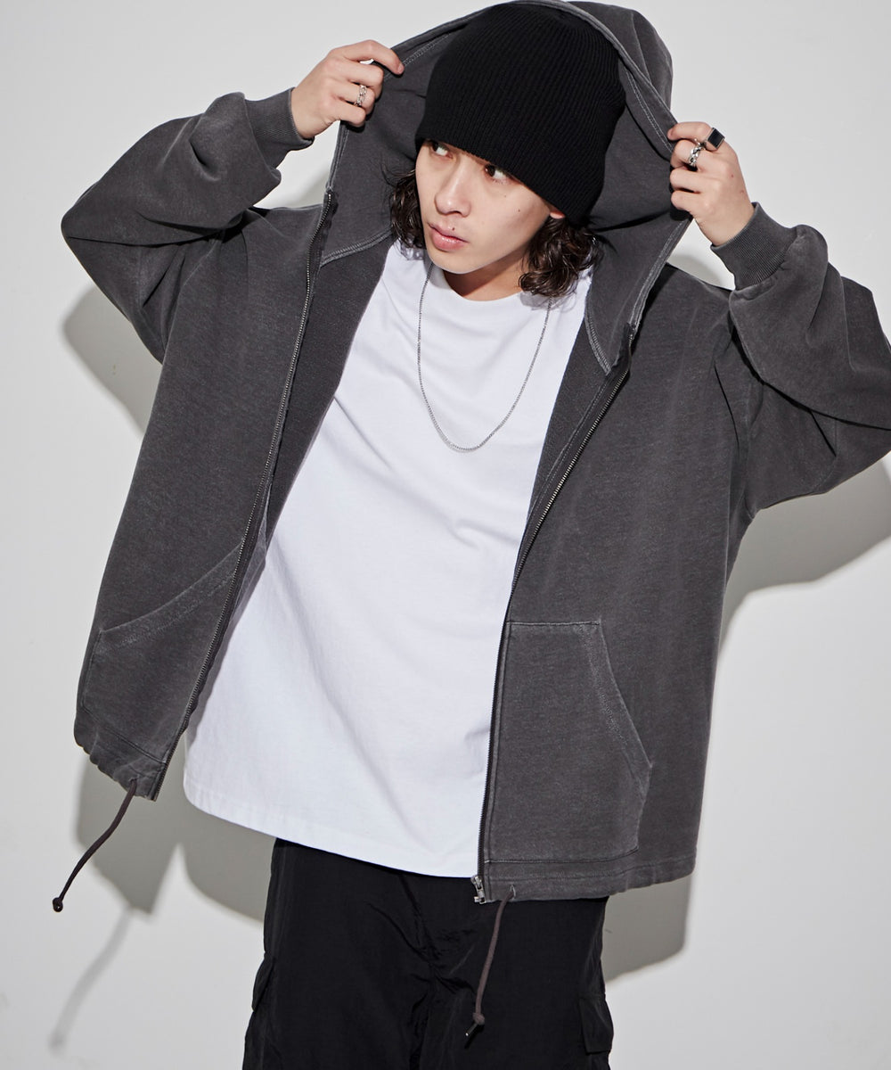 ブラックスミクロ モデル：174㎝ L着用