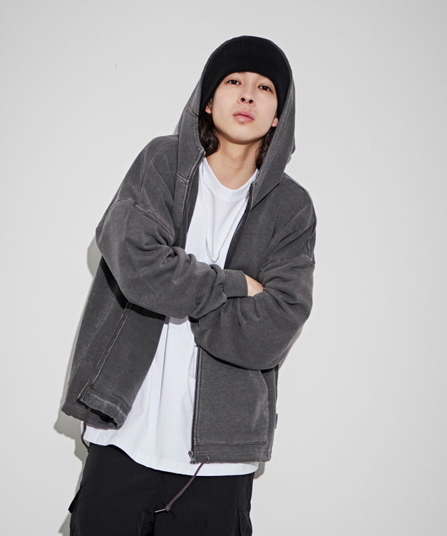 ブラックスミクロ モデル：174㎝ L着用