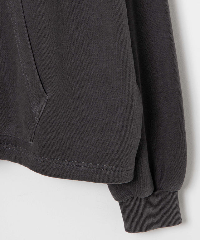 カーキ モデル：161cm L着用