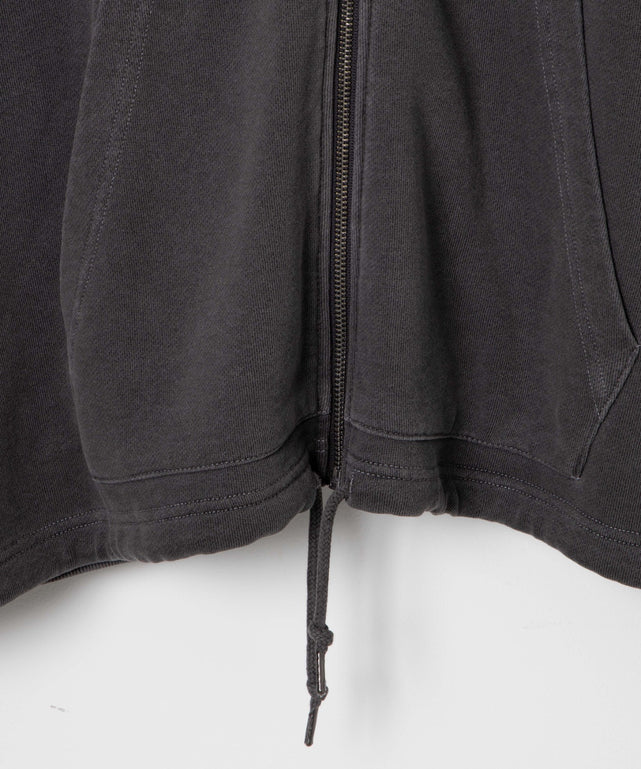 カーキ モデル：161cm L着用