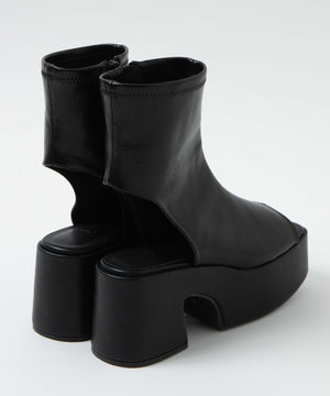 バルキーヒールブーツサンダル