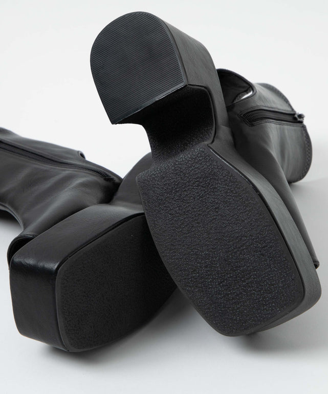 バルキーヒールブーツサンダル