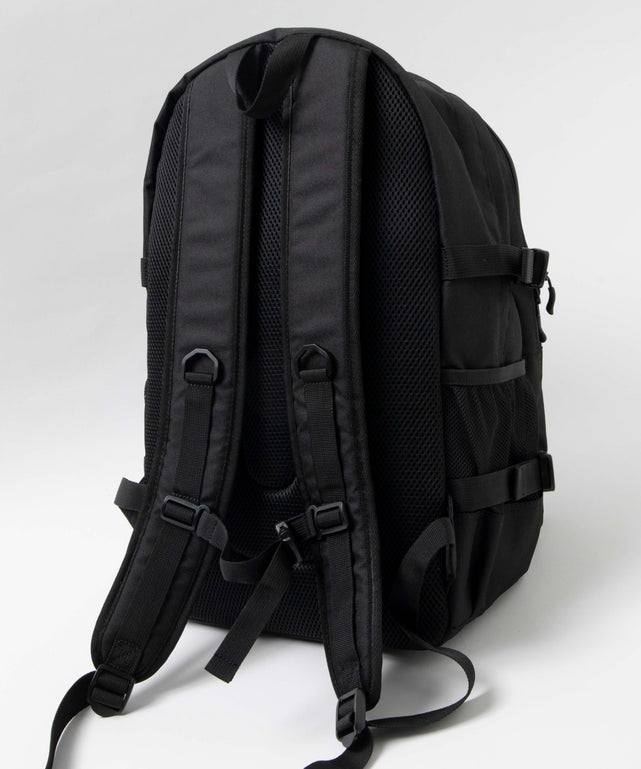 アクティブデイリーユースバックパック