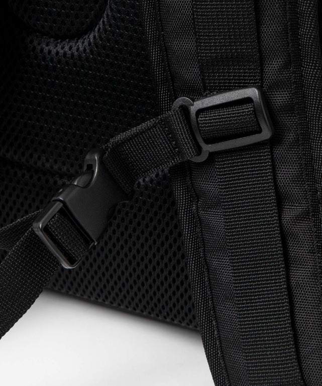 アクティブデイリーユースバックパック