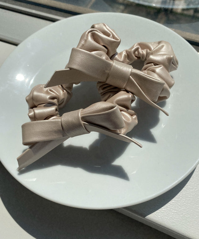 PUオフホワイト（柄4）