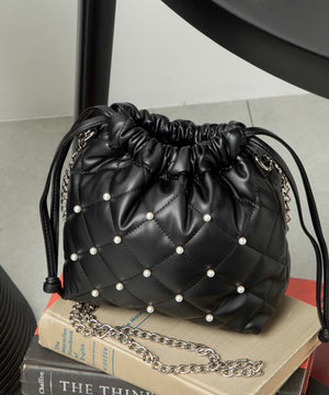 キルティングパールブラック