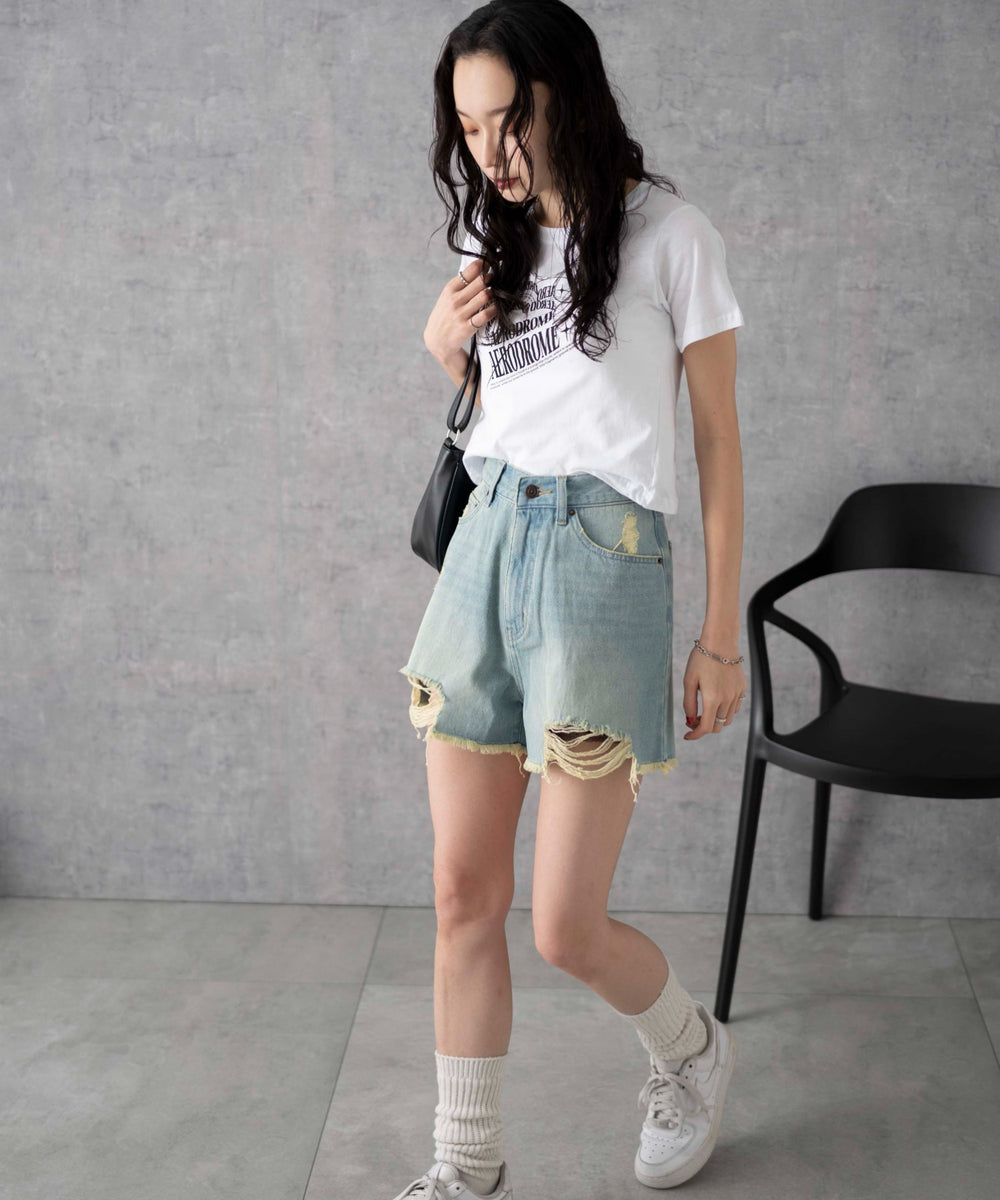 デニム淡色　モデル:161cm M着用