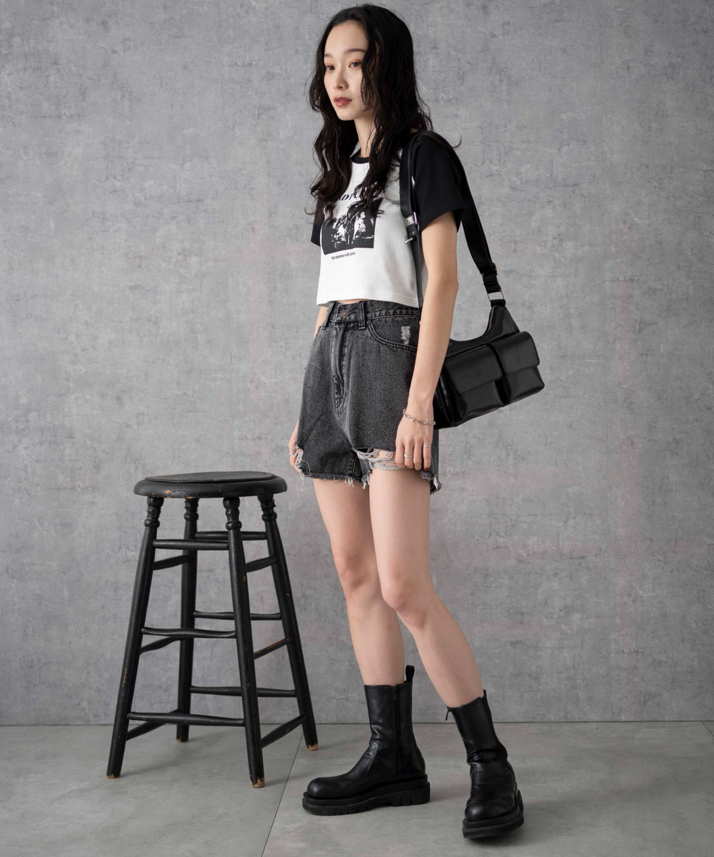 ブラックその他　モデル:161cm M着用