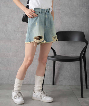 デニム淡色　モデル:161cm M着用