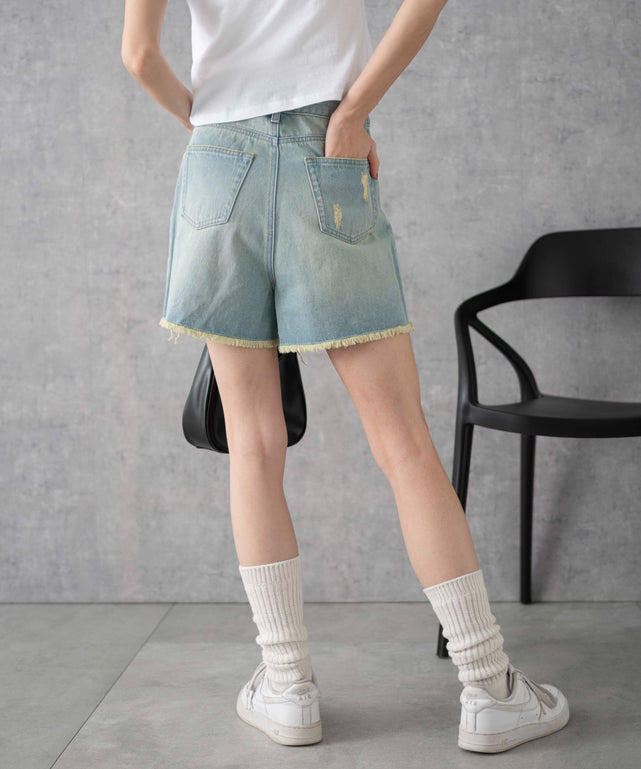 デニム淡色　モデル:161cm M着用