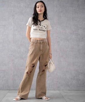 ベージュ　モデル:161cm M着用