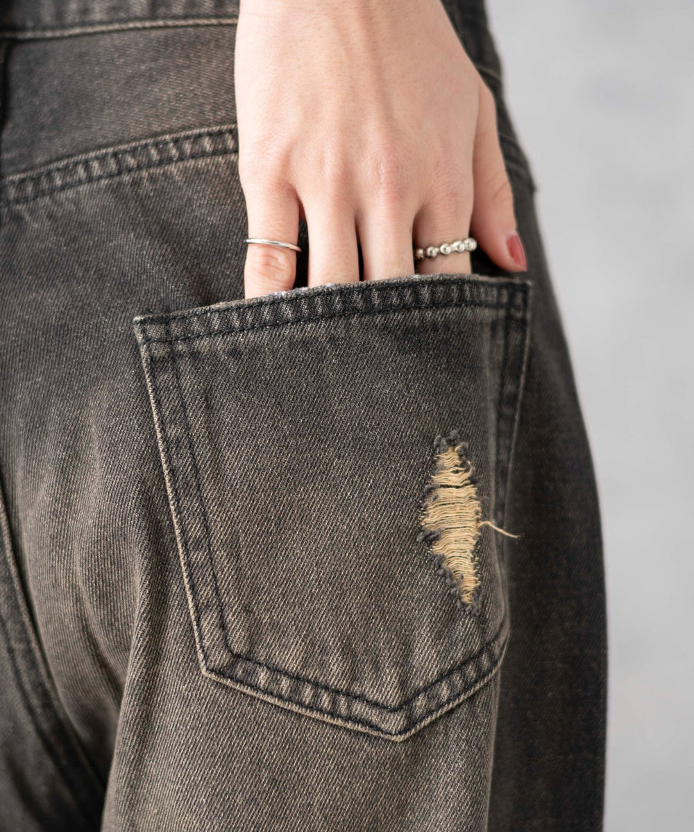 インディゴ淡オーバーダイ　モデル:161cm M着用