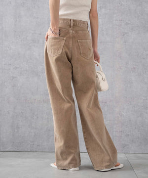 ベージュ　モデル:161cm M着用