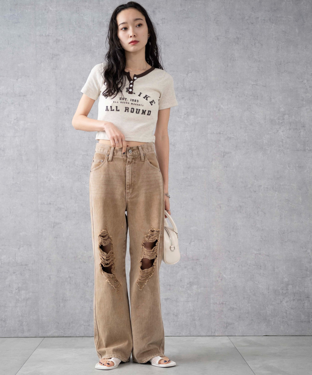 ベージュ　モデル:161cm M着用