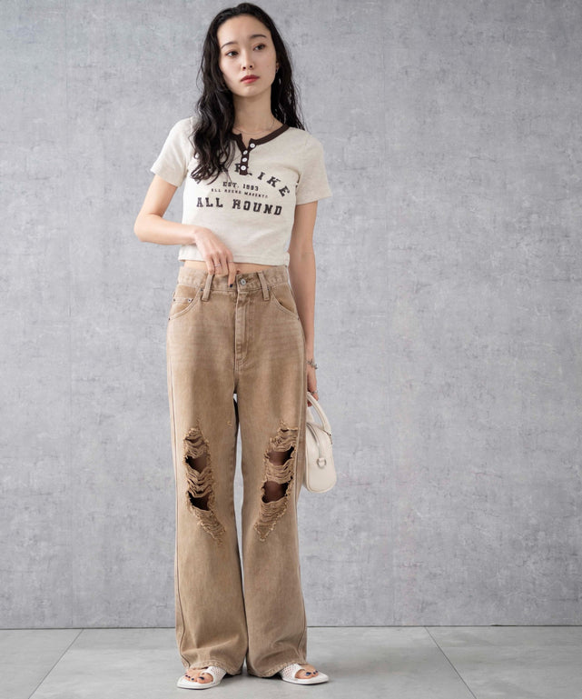 ベージュ　モデル:161cm M着用