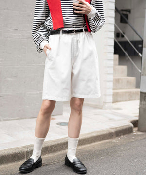 ホワイト  モデル：161cm S着用