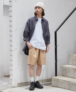 ベージュ モデル：172cm L着用