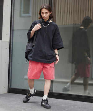 レッドその他 モデル：172cm L着用