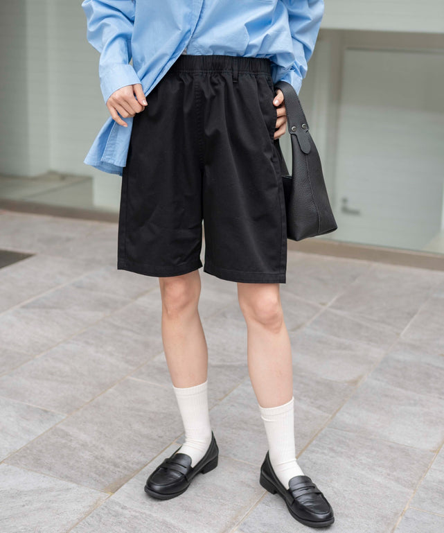 ブラック  モデル：161cm S着用