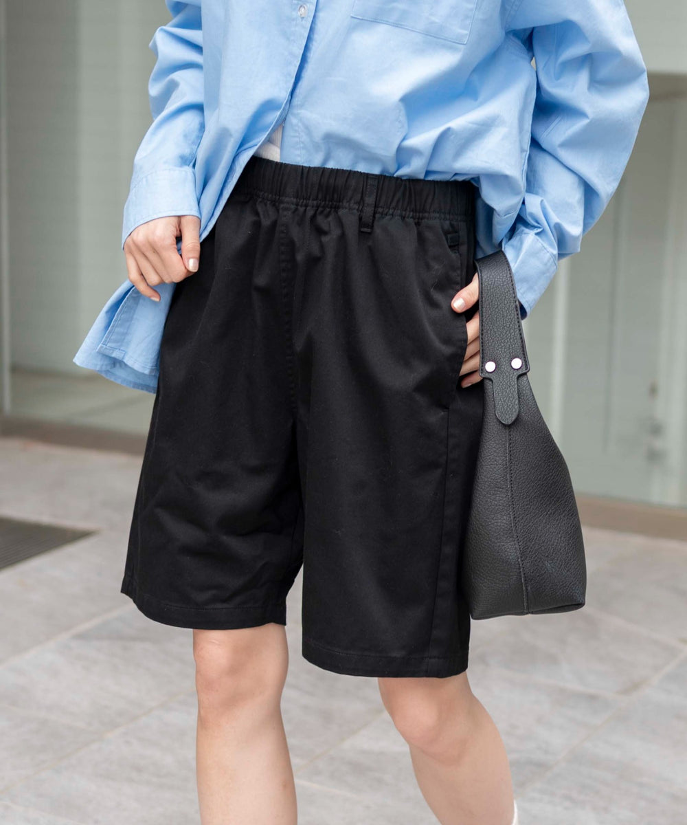 ブラック  モデル：161cm S着用