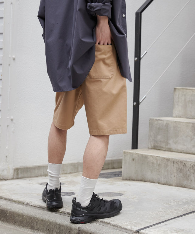 ベージュ モデル：172cm L着用