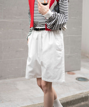 ホワイト  モデル：161cm S着用