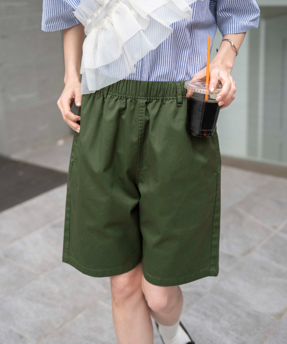 オリーブ  モデル：161cm S着用