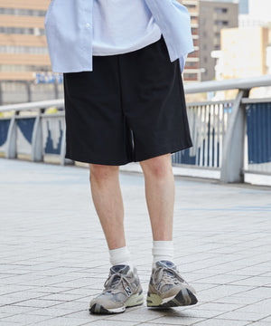 ブラック モデル：173cm L着用