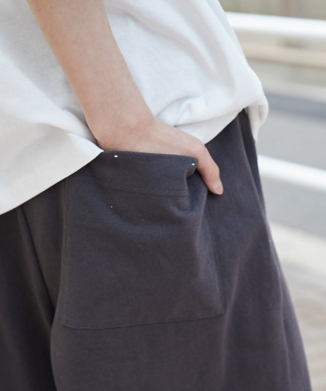 ホワイト モデル：175㎝ L着用