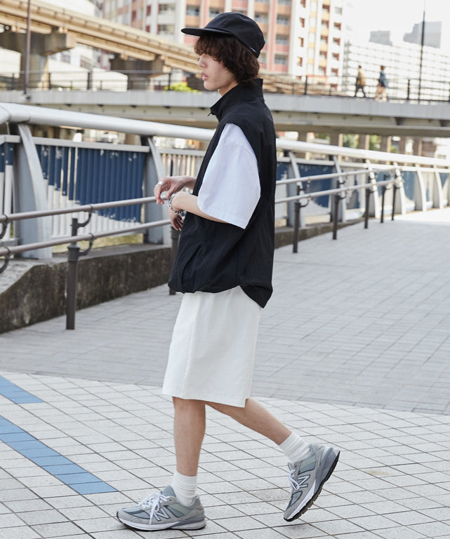 ホワイト モデル：173cm L着用