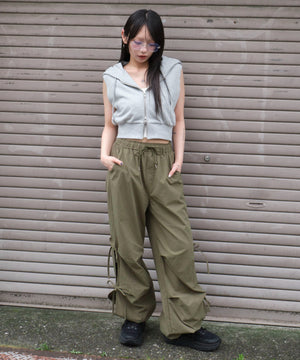 オリーブ モデル：159cm M着用
