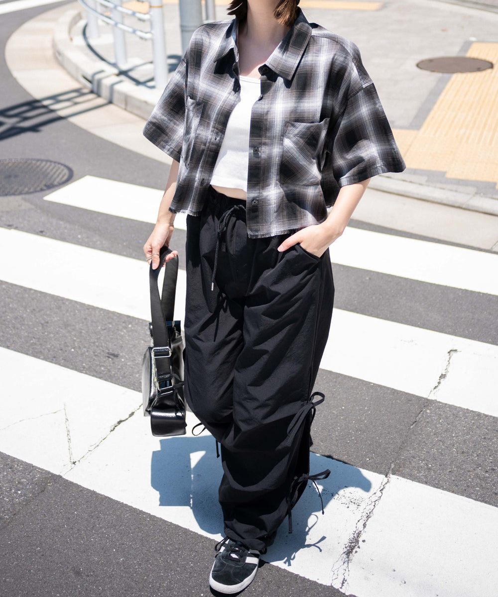 ブラック モデル：155cm M着用