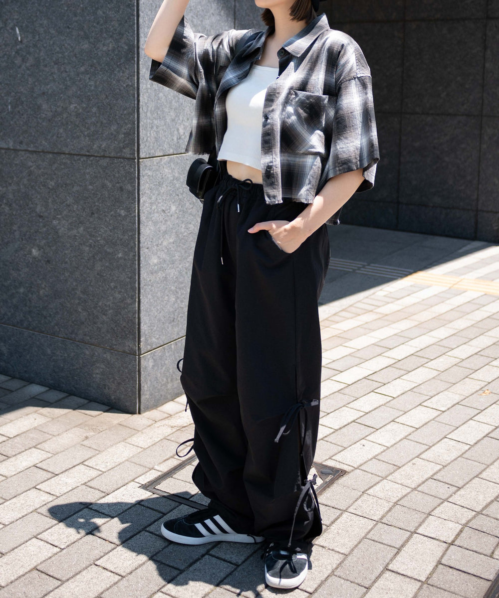 ブラック モデル：155cm M着用