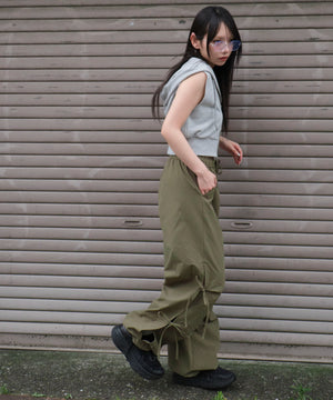 オリーブ モデル：159cm M着用