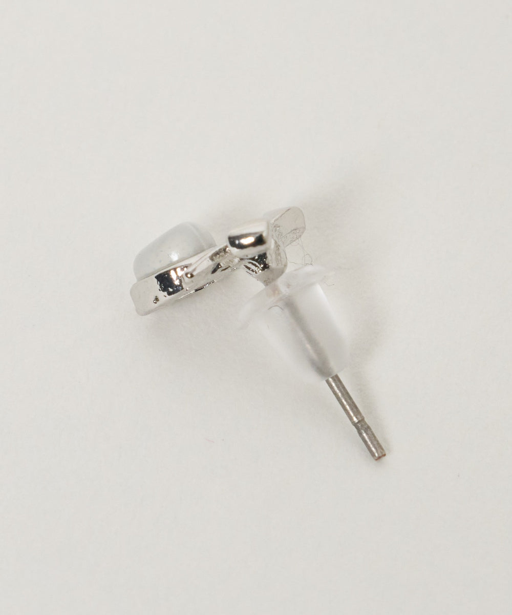 Lモチーフピアス